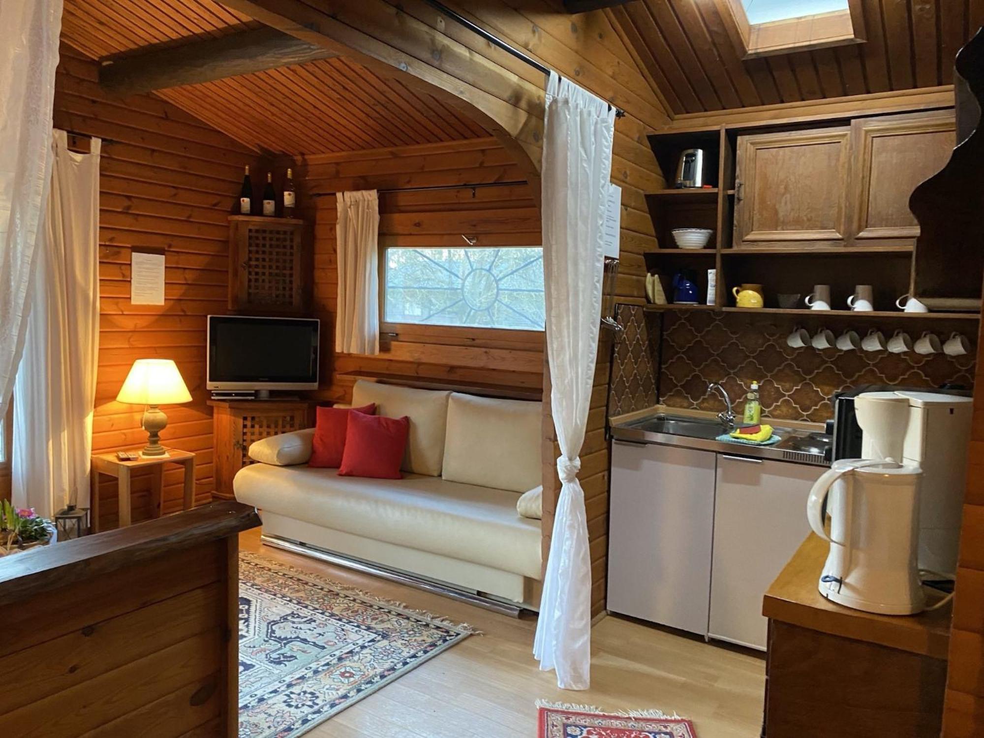 Cozy Holiday Home On A Horse Farm In The L Neburg Heath 에스치드 외부 사진