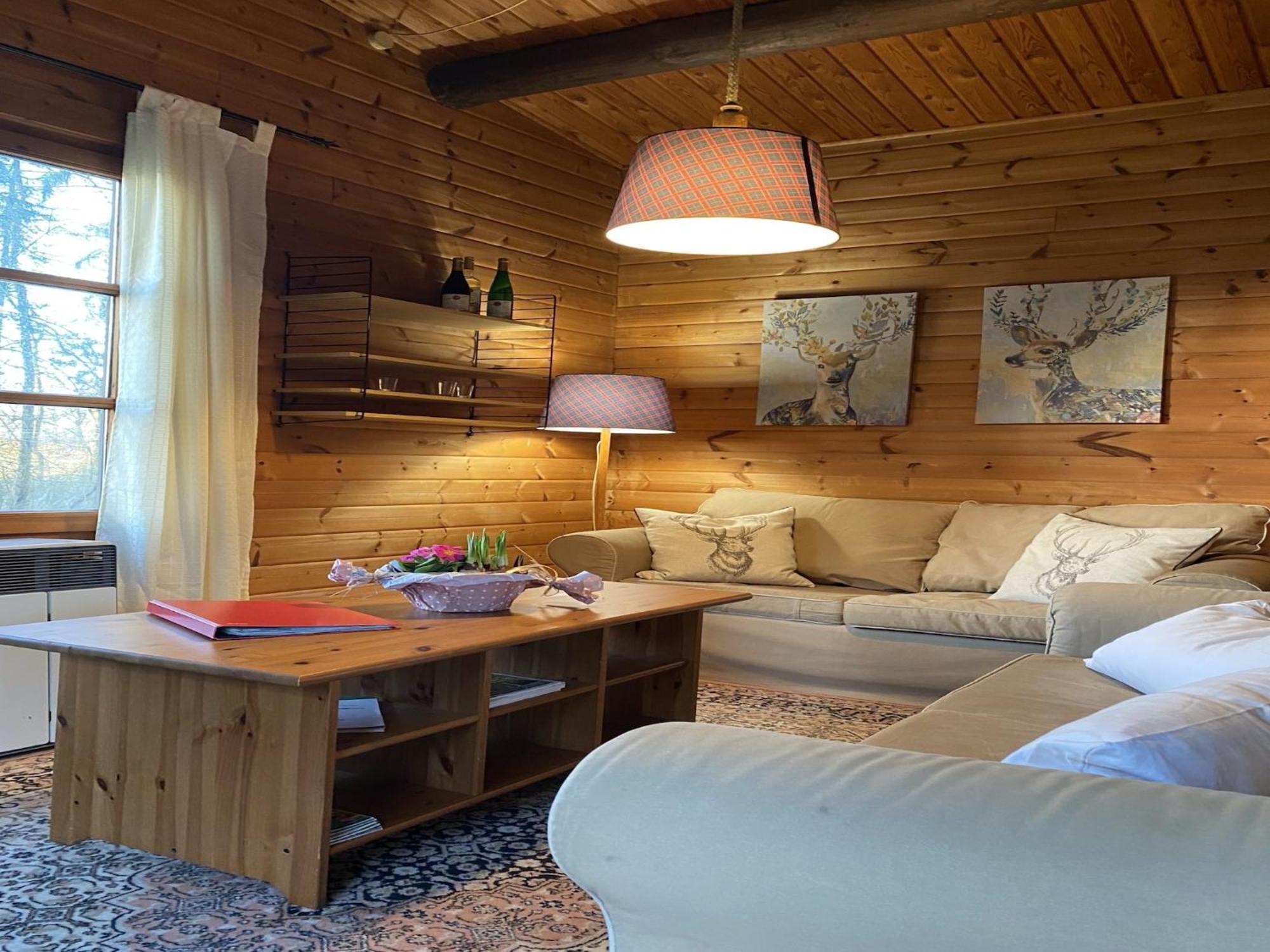 Cozy Holiday Home On A Horse Farm In The L Neburg Heath 에스치드 외부 사진
