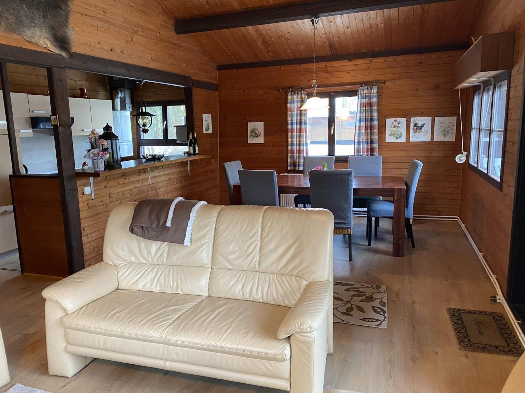 Cozy Holiday Home On A Horse Farm In The L Neburg Heath 에스치드 외부 사진