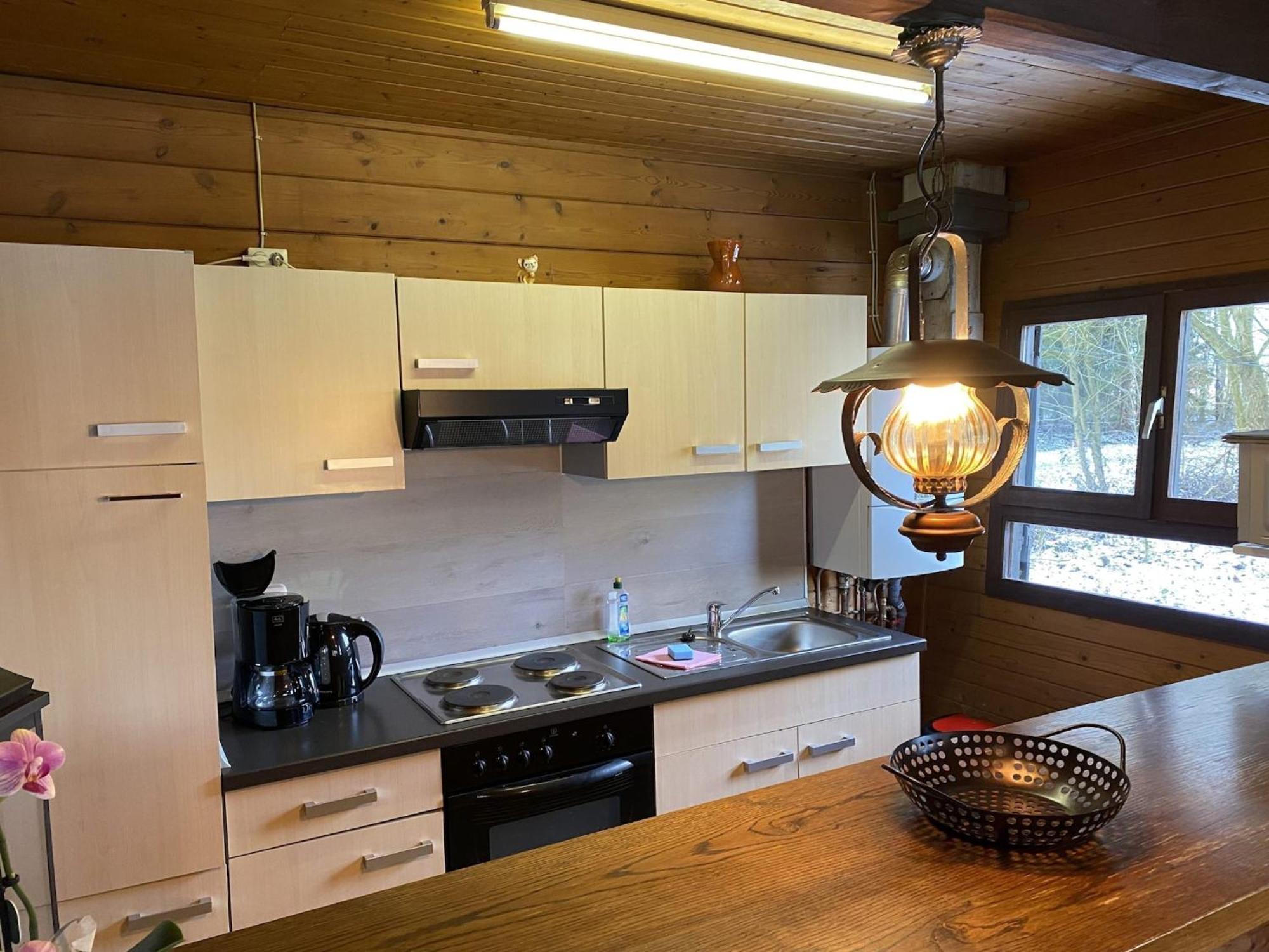 Cozy Holiday Home On A Horse Farm In The L Neburg Heath 에스치드 외부 사진