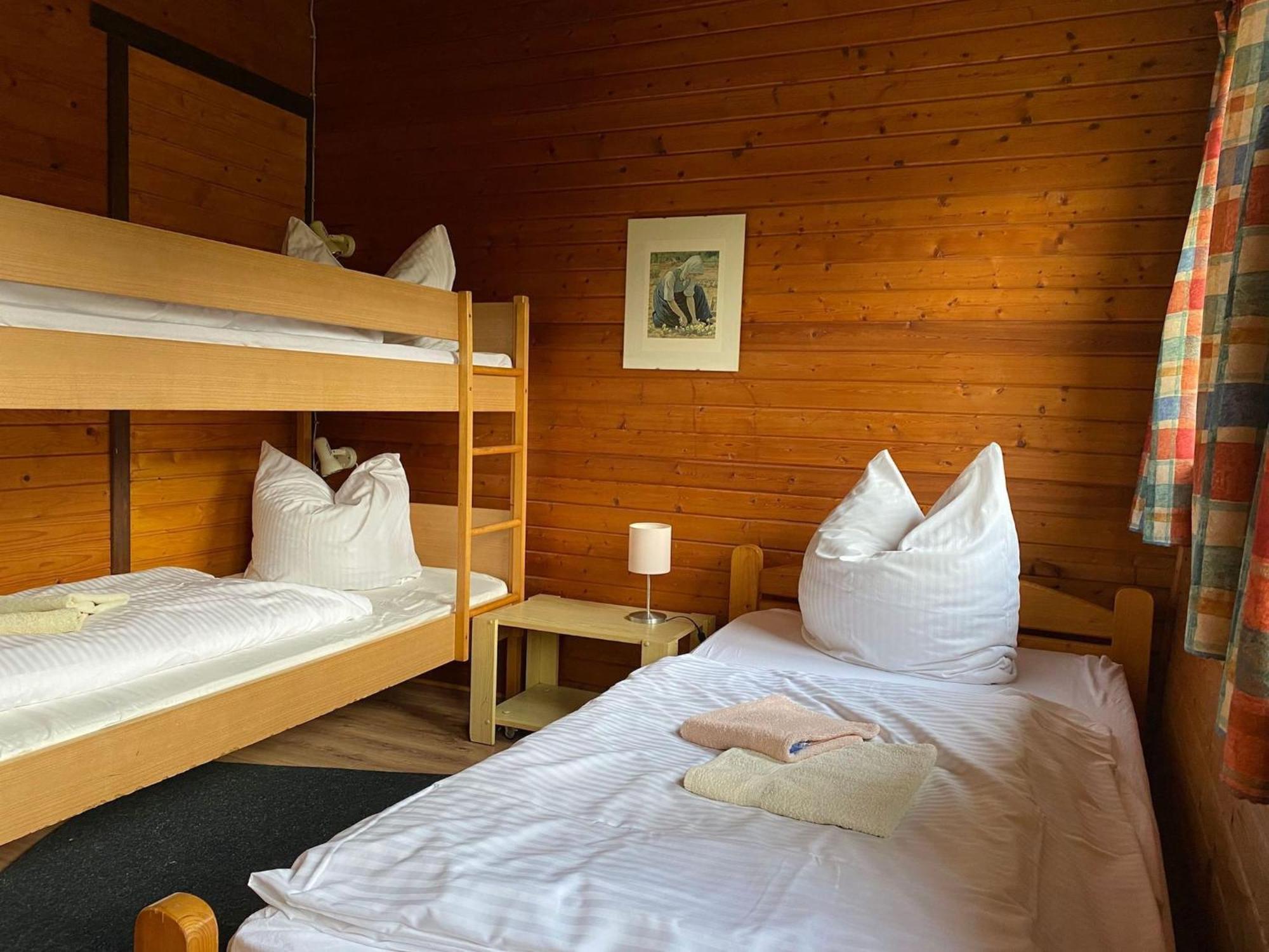 Cozy Holiday Home On A Horse Farm In The L Neburg Heath 에스치드 외부 사진