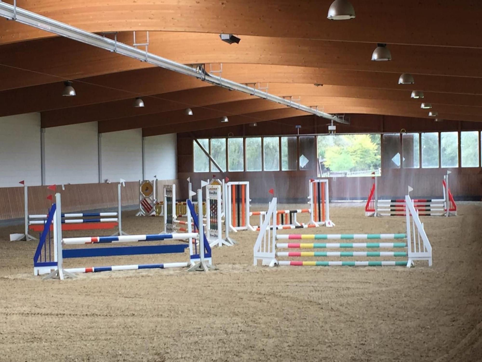Cozy Holiday Home On A Horse Farm In The L Neburg Heath 에스치드 외부 사진